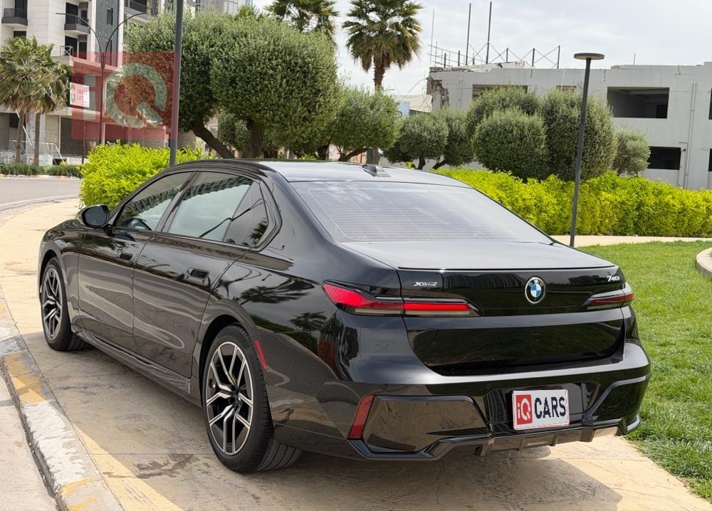 بي ام دبليو الفئة 7